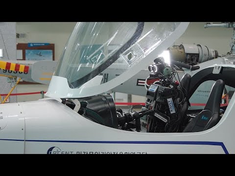Ecco Pibot, il robot umanoide in grado di pilotare un aereo in sicurezza